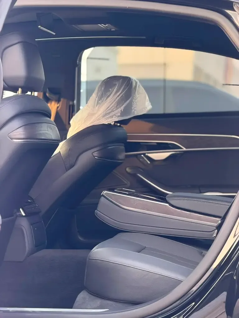 Audi A8 3.0 AT (340 hp) - 12