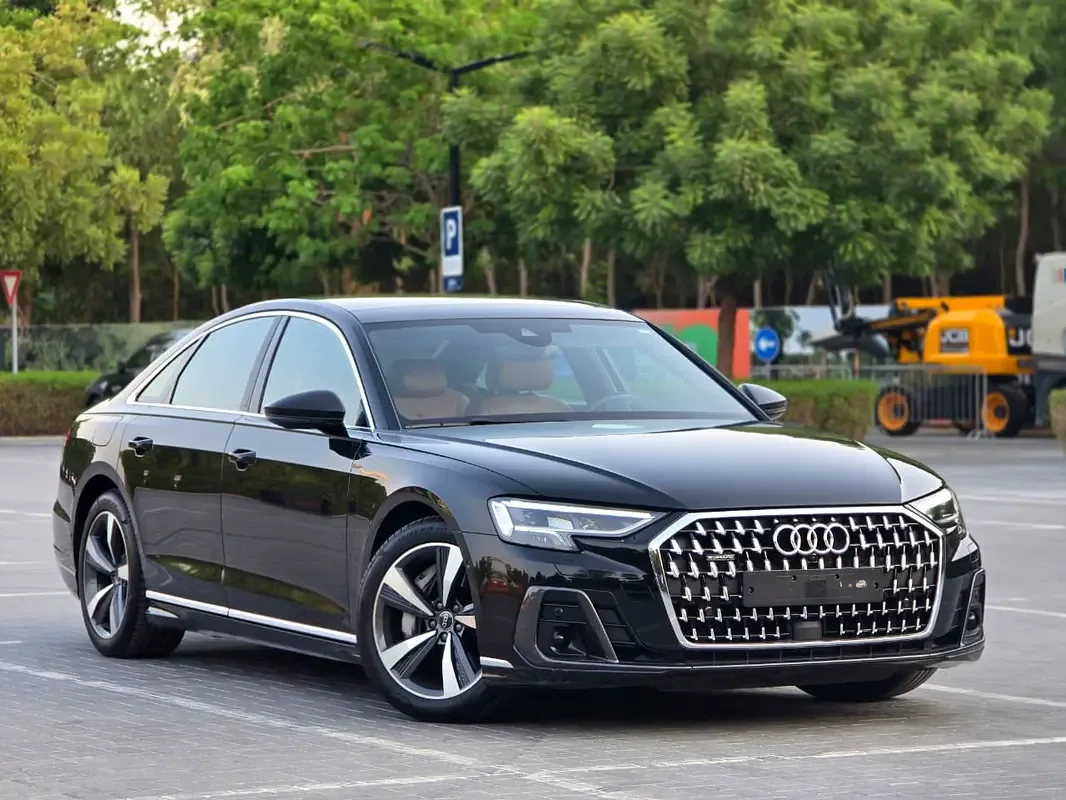 Audi A8 3.0 AT 4WD (340 hp)