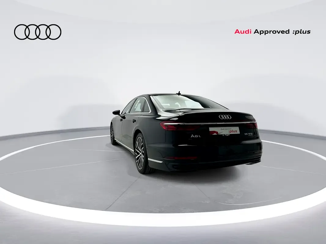 Audi A8 3.0 AT 4WD (340 حصان) - 2