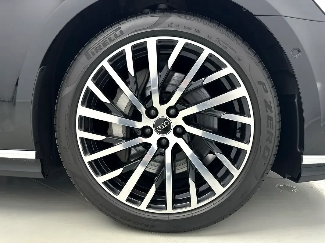 Audi A8 3.0 AT 4WD (340 حصان) - 7