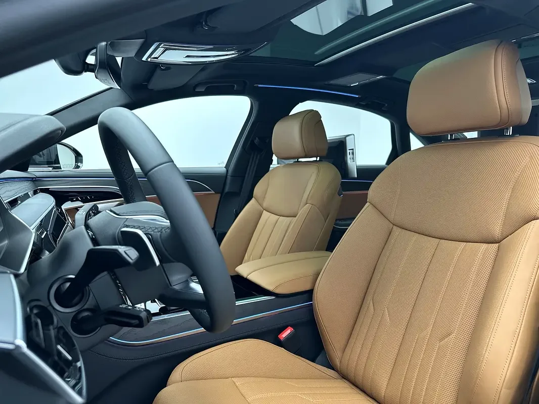 Audi A8 3.0 AT 4WD (340 حصان) - 11