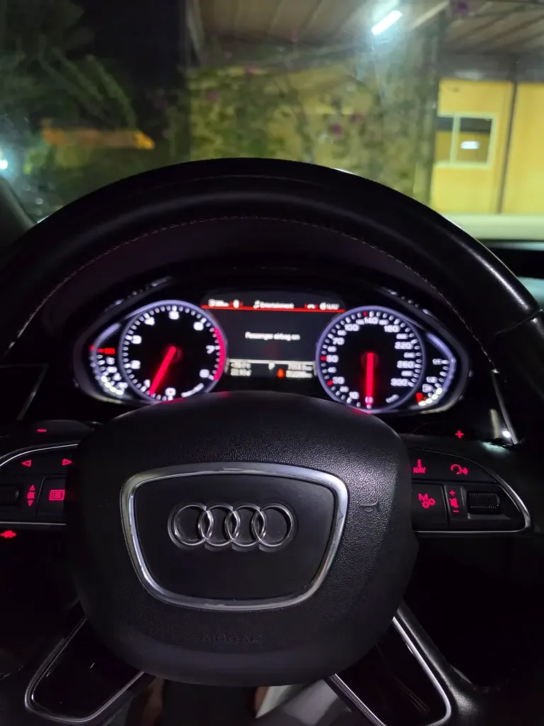 Audi A8 3.0 TFSI tiptronic quattro (310 hp) - 2