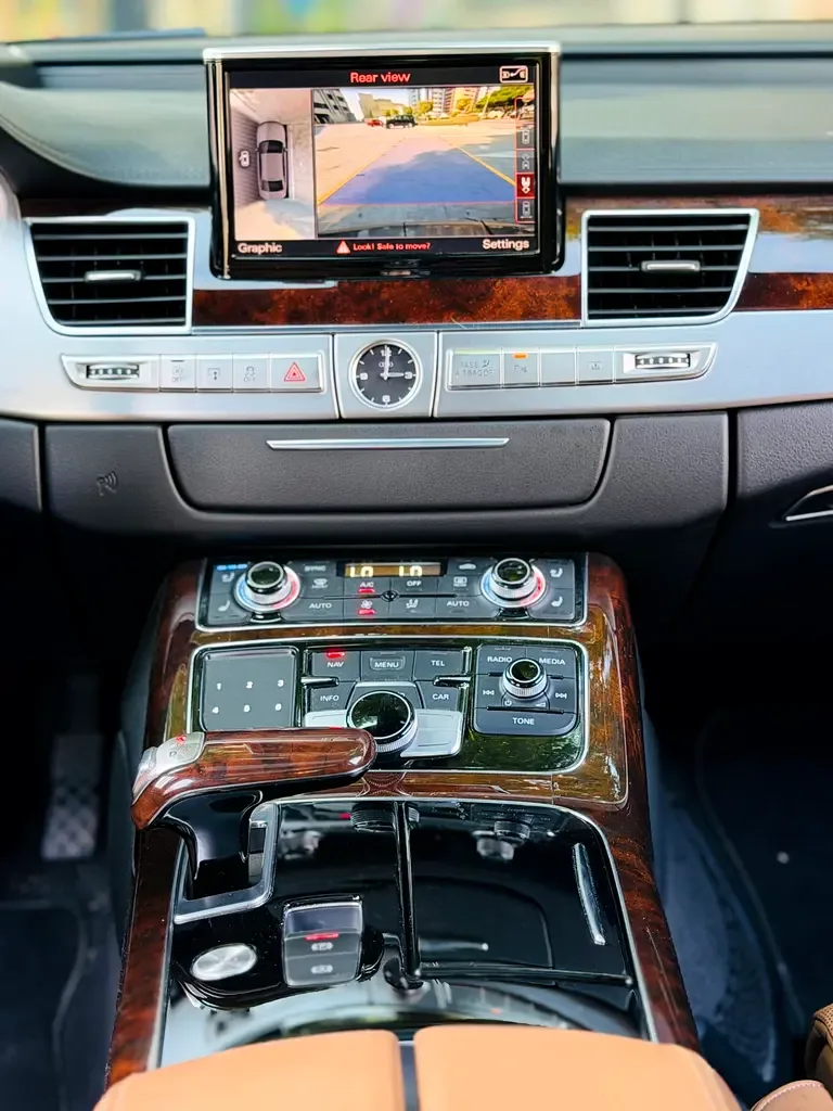 Audi A8 3.0 TFSI tiptronic quattro (310 حصان) - 12
