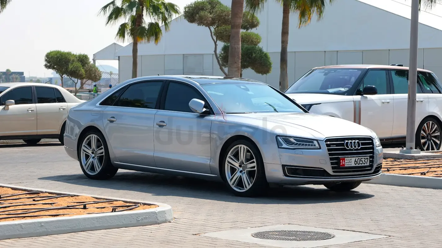 Audi A8 4.0 TFSI tiptronic quattro (435 hp) - 3