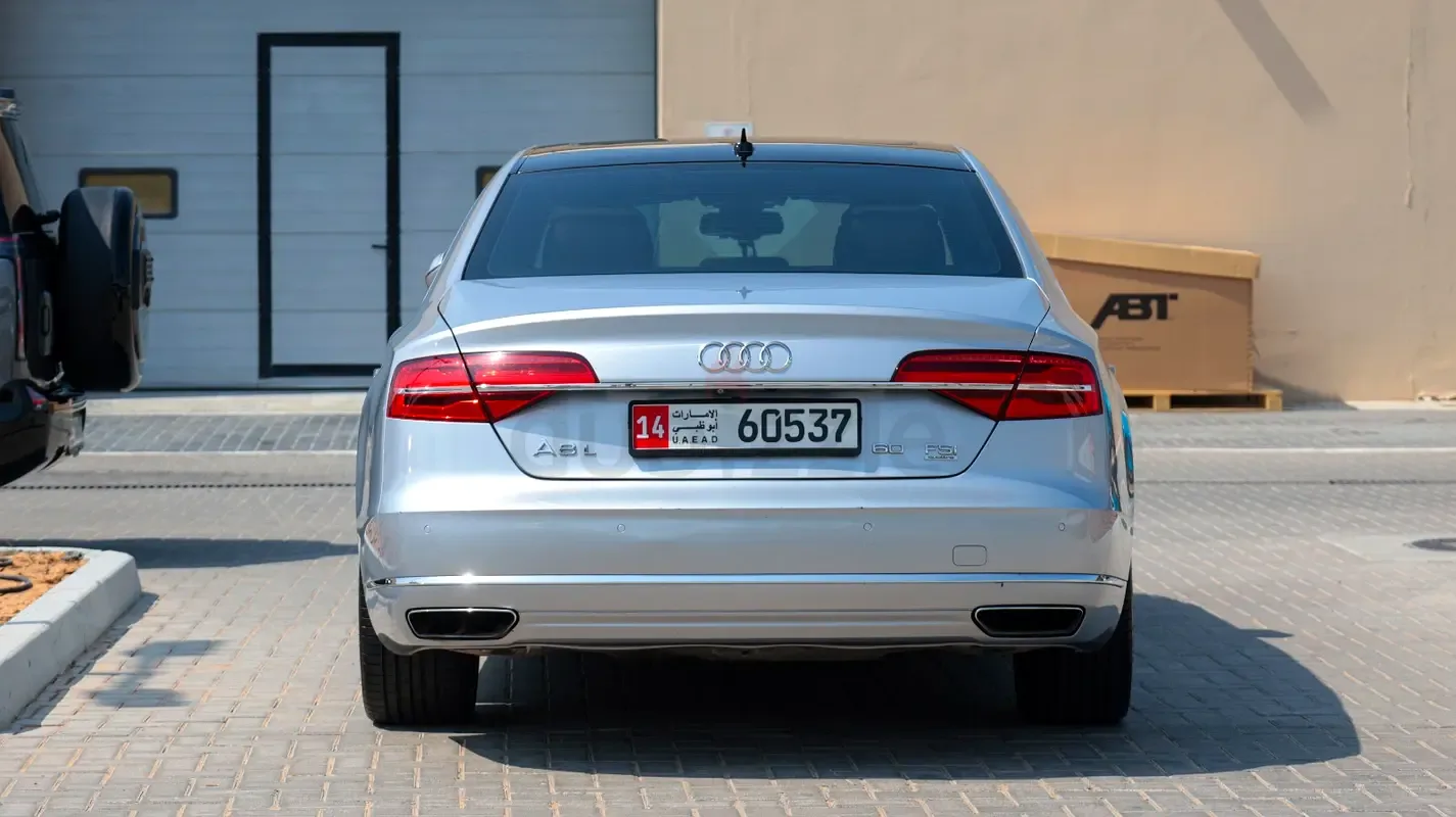 Audi A8 4.0 TFSI tiptronic quattro (435 hp) - 4