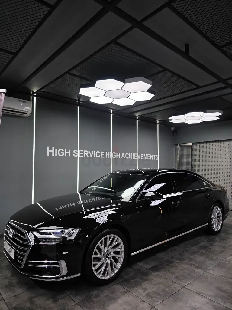 Audi A8 55 TFSI L tiptronic quattro (340 hp)