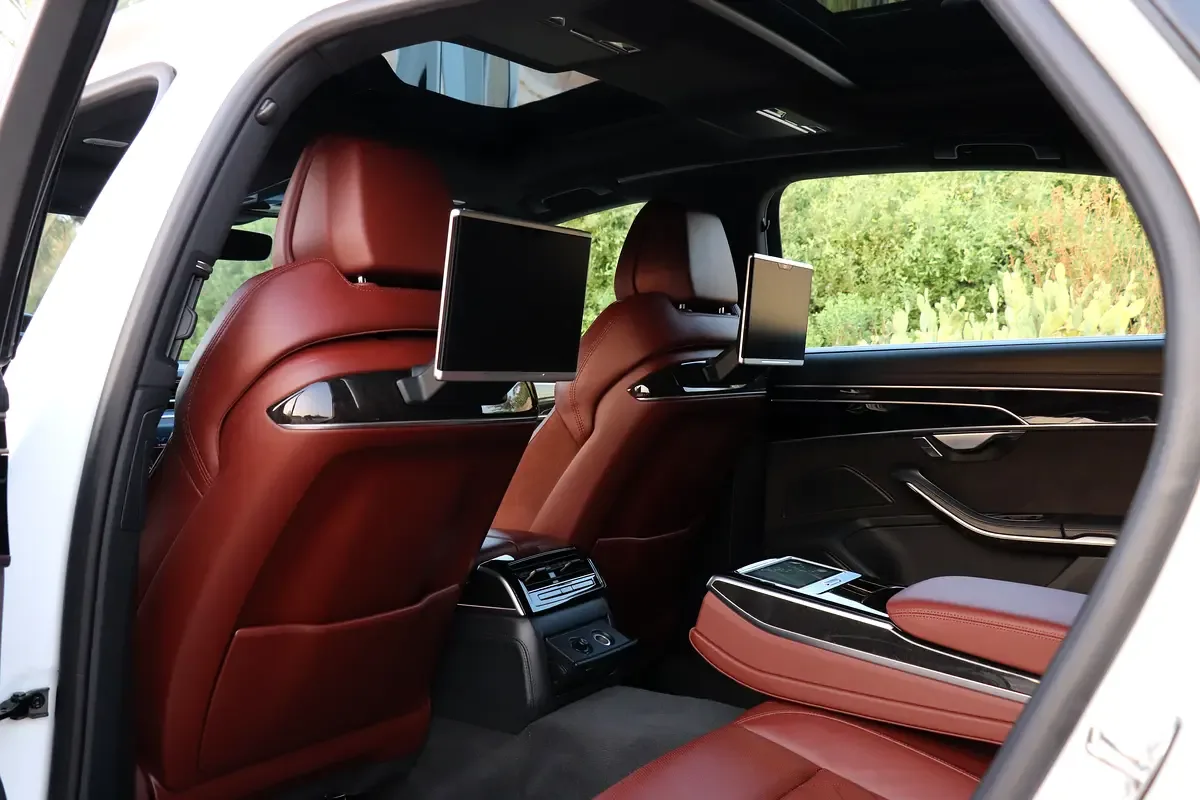 Audi A8 55 TFSI L tiptronic quattro (340 hp) - 14