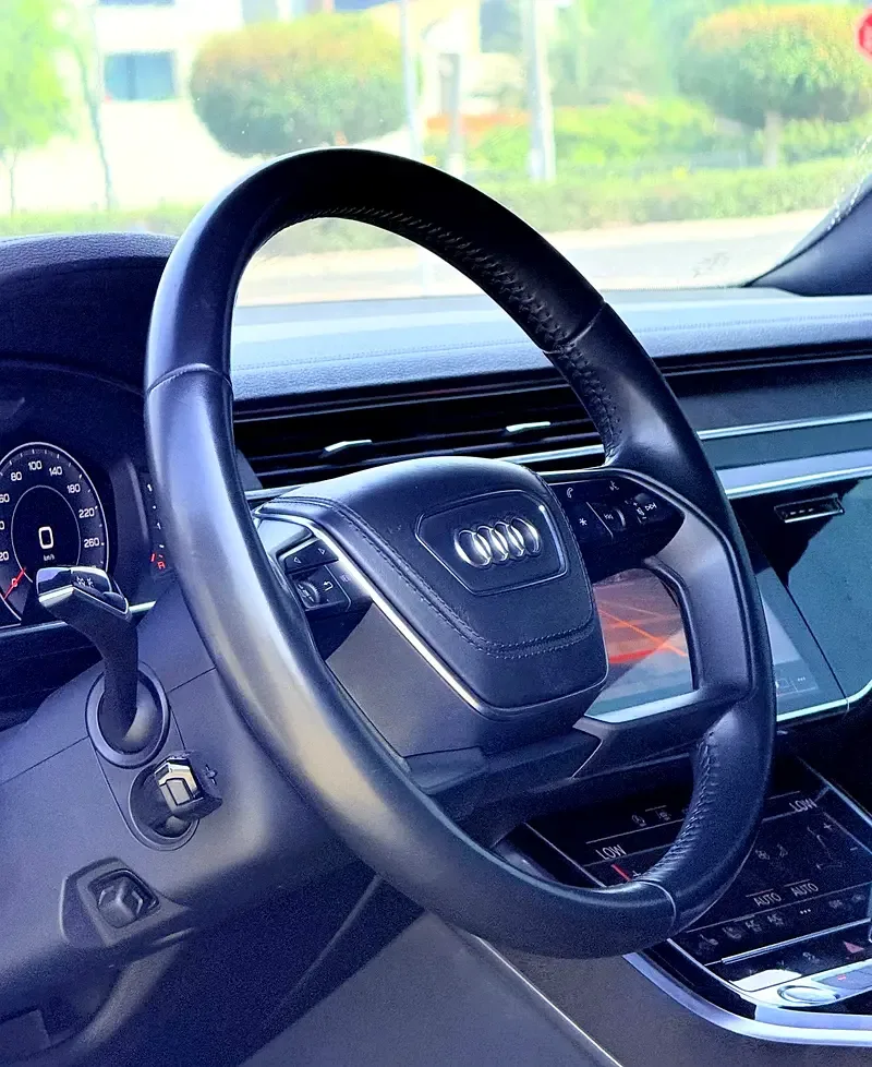 Audi A8 55 TFSI L tiptronic quattro (340 حصان) - 13