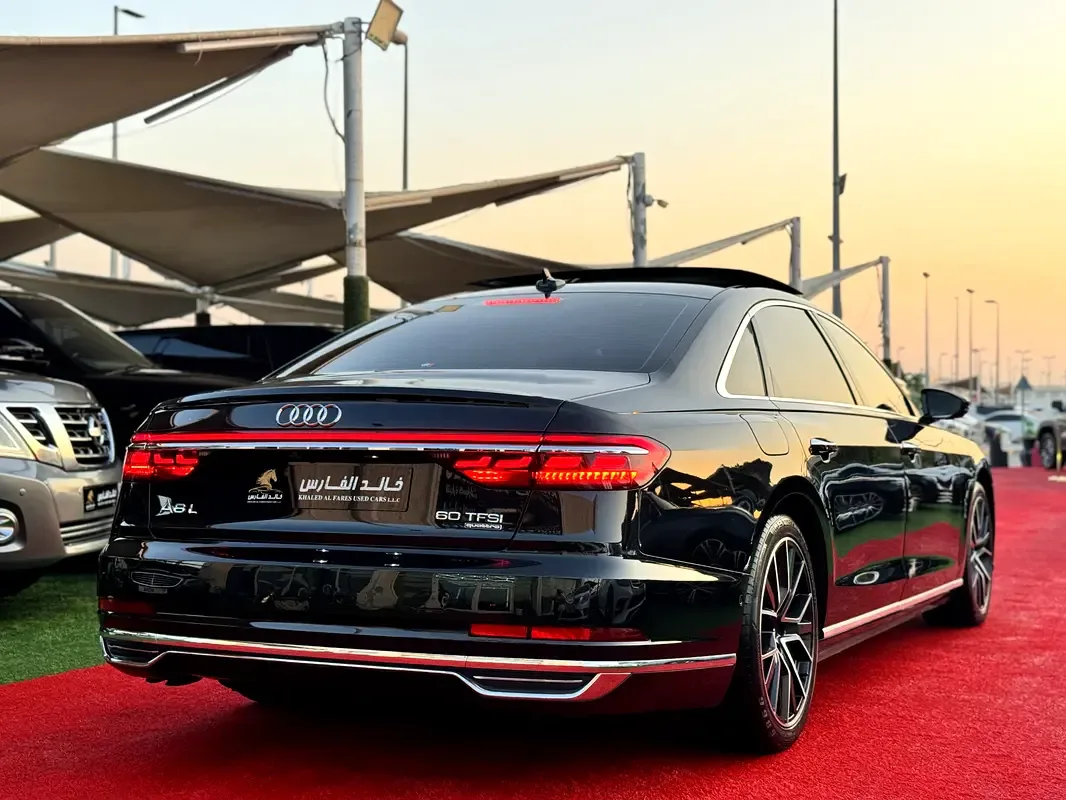 Audi A8 60 TFSI tiptronic quattro (460 حصان) - 8