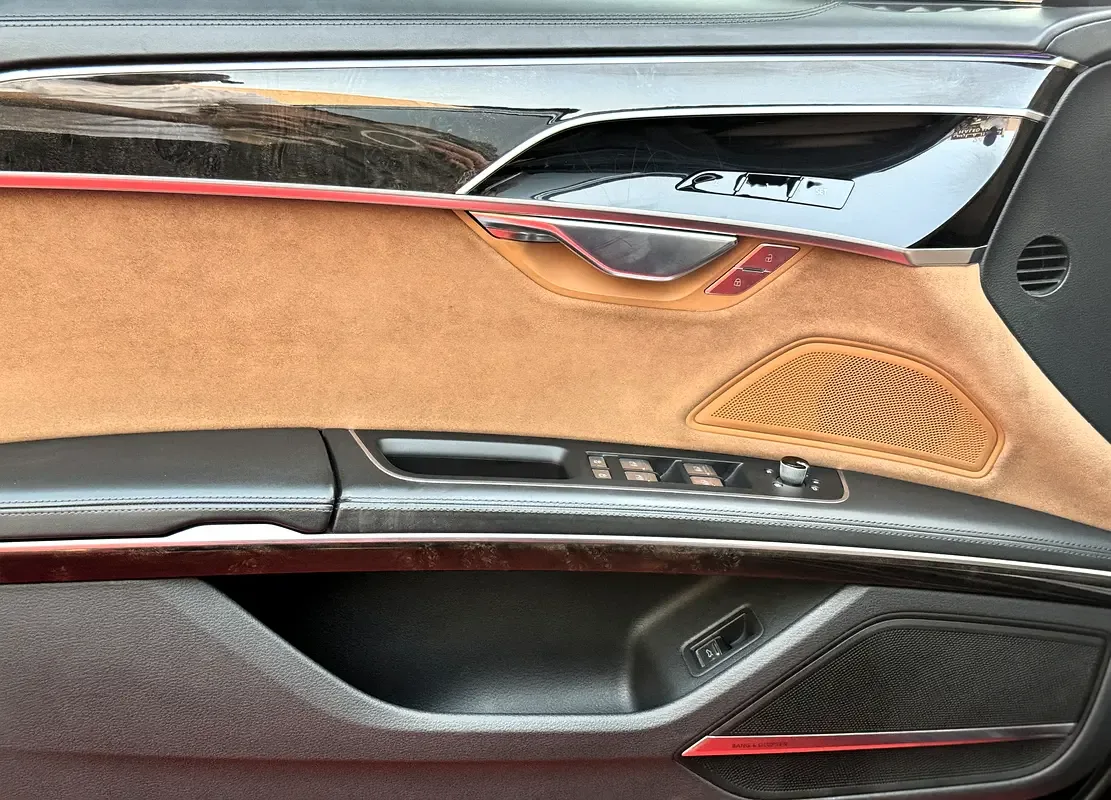 Audi A8 60 TFSI tiptronic quattro (460 حصان) - 14