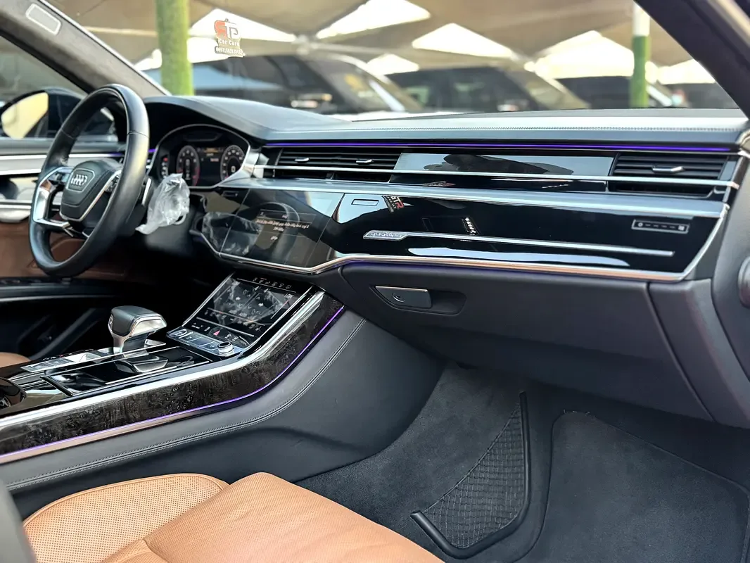 Audi A8 60 TFSI tiptronic quattro (460 حصان) - 16