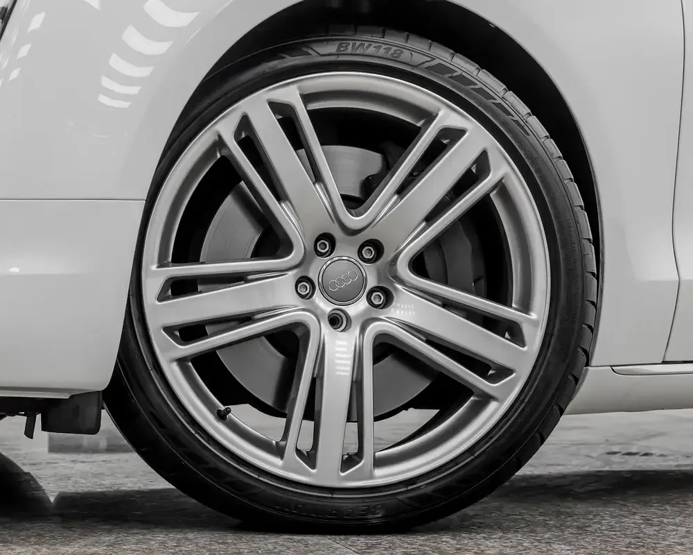 Audi A8 6.3 FSI L tiptronic quattro (500 حصان) - 20