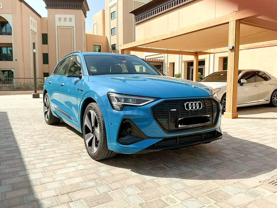 Audi e-tron 55 quattro (408 hp)
