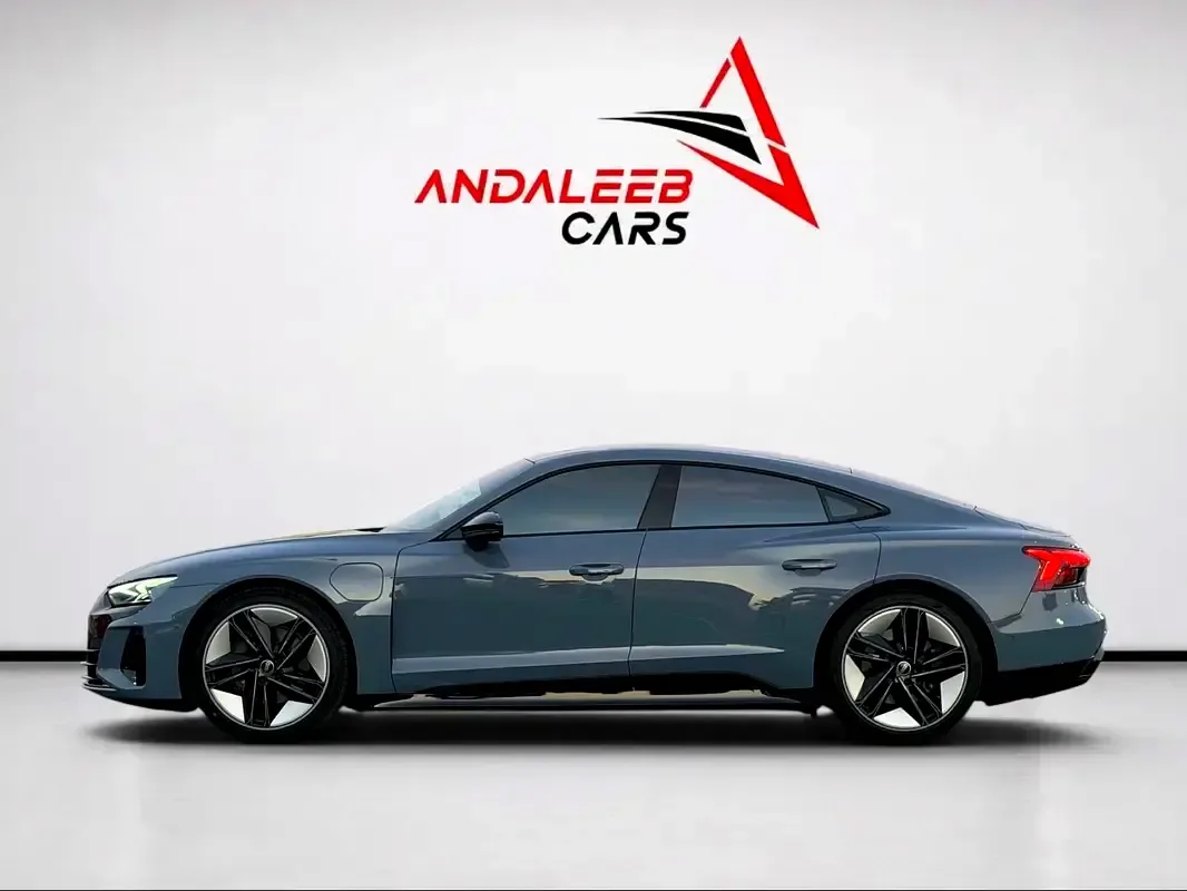 Audi e-tron GT AT 4WD (530 حصان) - 9