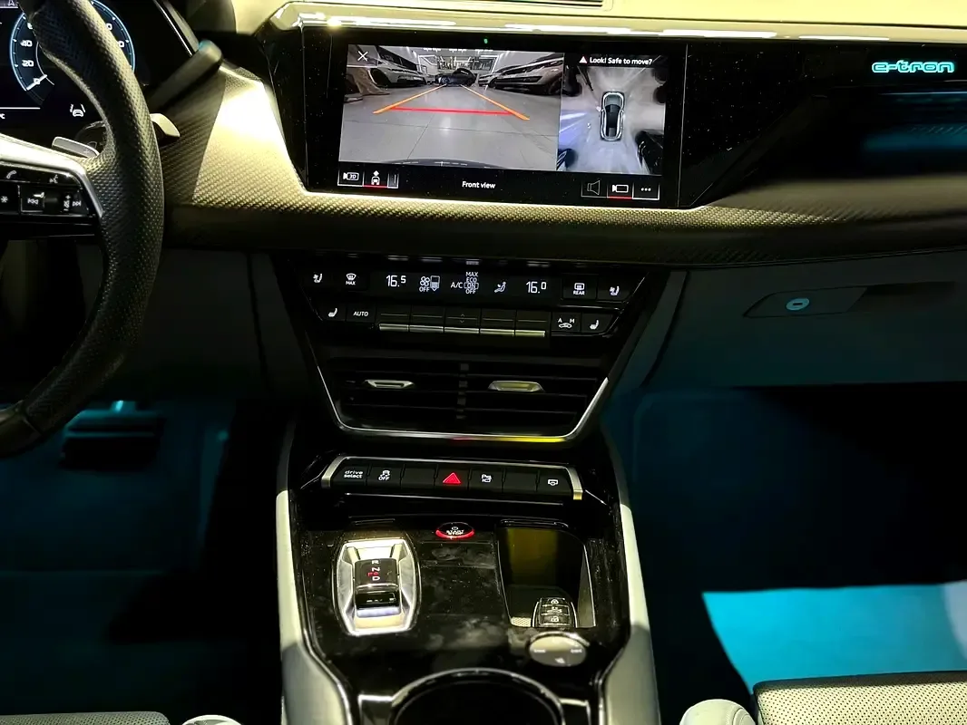 Audi e-tron GT AT 4WD (530 حصان) - 14