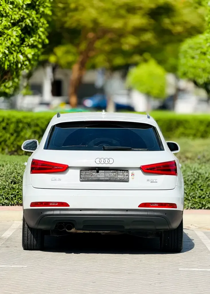Audi Q3 2.0 TFSI quattro S tronic (211 حصان) - 5