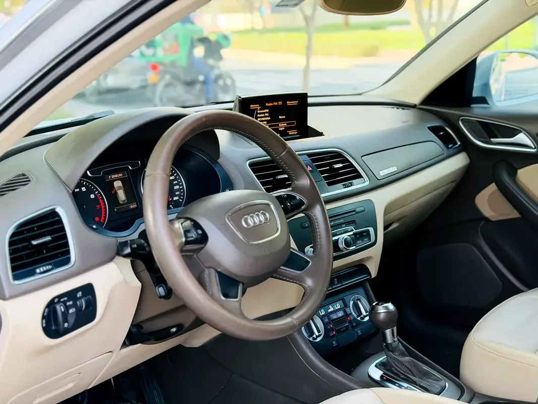 Audi Q3 2.0 TFSI quattro S tronic (211 حصان) - 9
