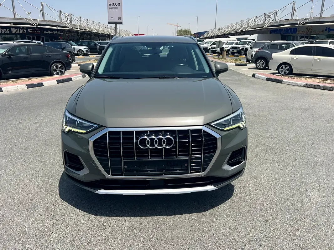 Audi Q3 2.0 TFSI S tronic quattro (220 حصان) - 2