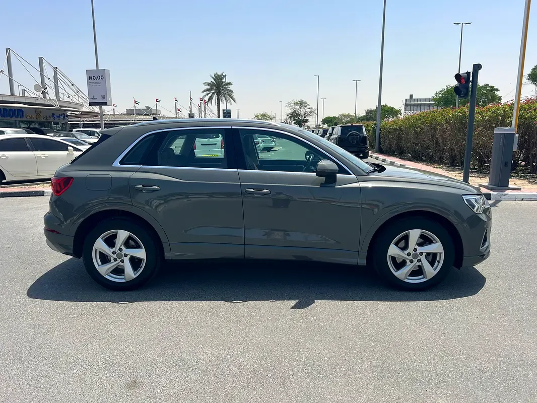Audi Q3 2.0 TFSI S tronic quattro (220 حصان) - 4