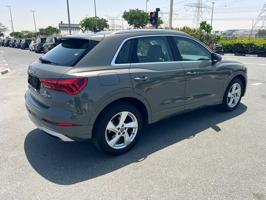 Audi Q3 2.0 TFSI S tronic quattro (220 حصان) - 8