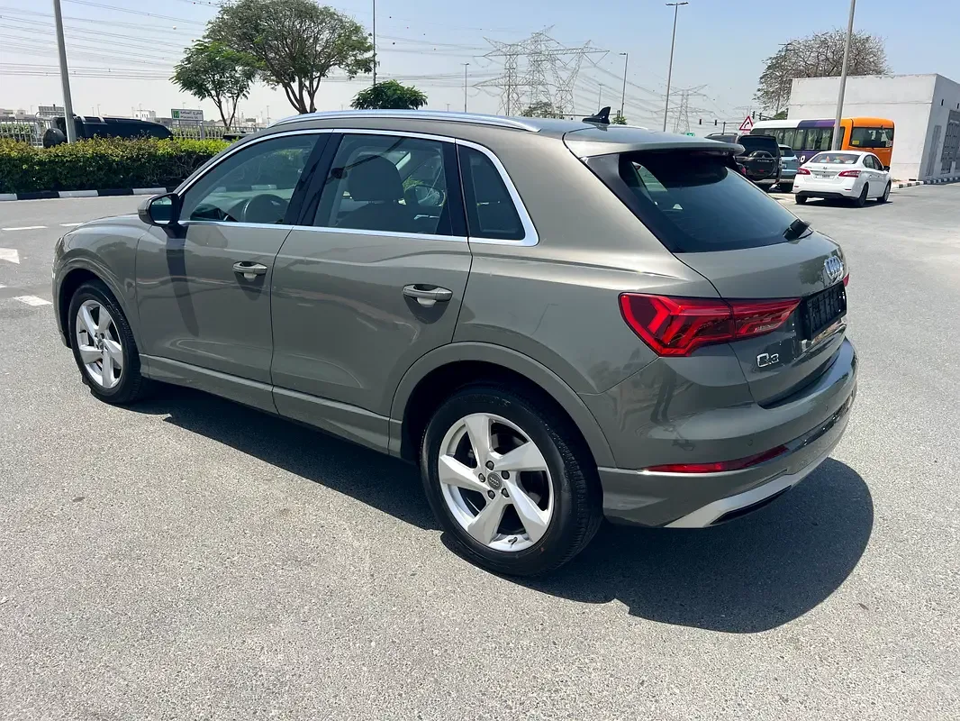 Audi Q3 2.0 TFSI S tronic quattro (220 حصان) - 6