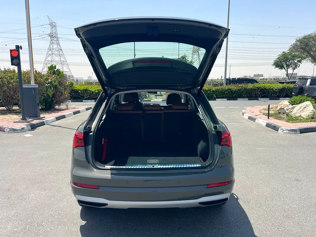 Audi Q3 2.0 TFSI S tronic quattro (220 حصان) - 9