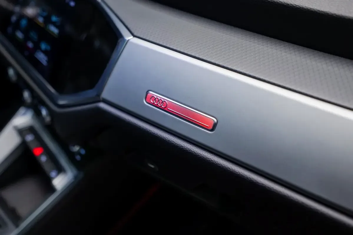 Audi Q3 35 TFSI S tronic (150 حصان) - 14