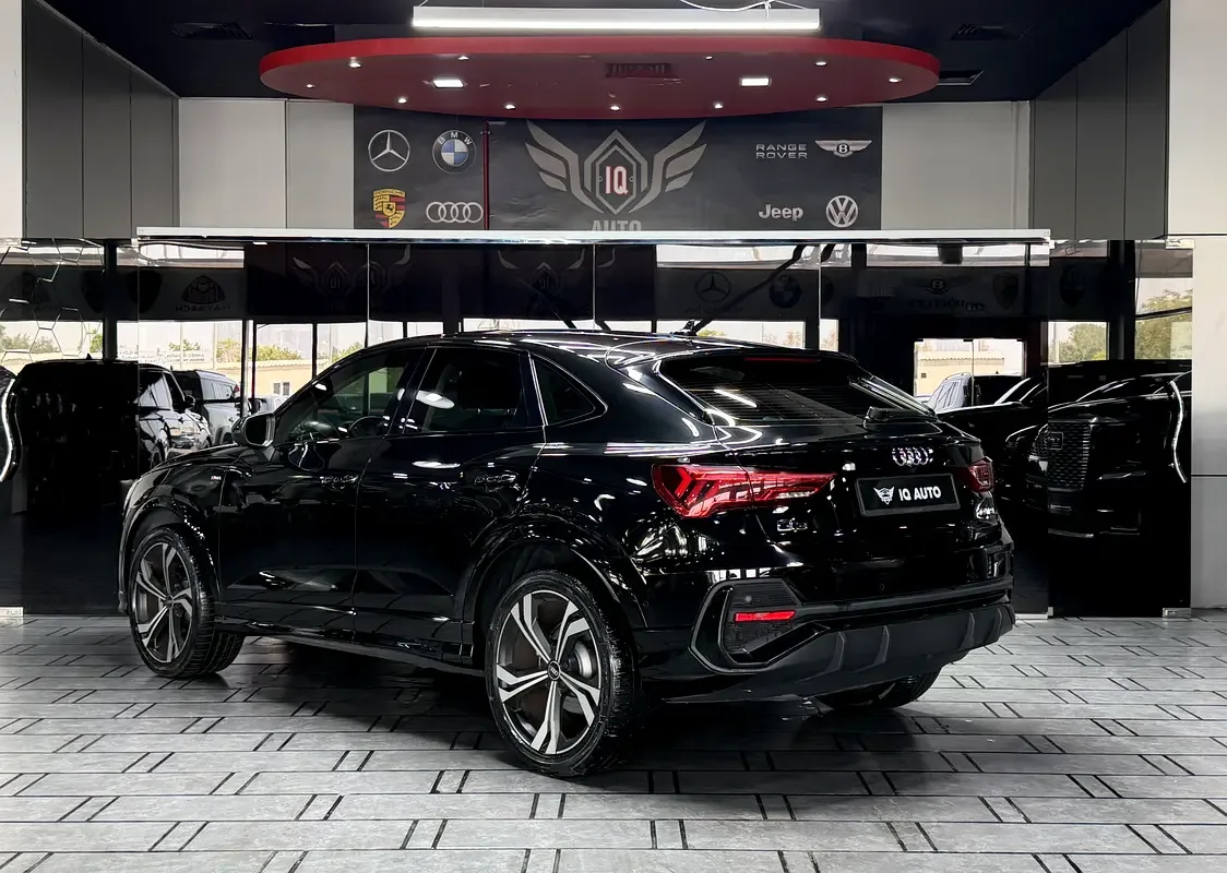 Audi Q3 40 TFSI S tronic quattro (190 حصان) - 6