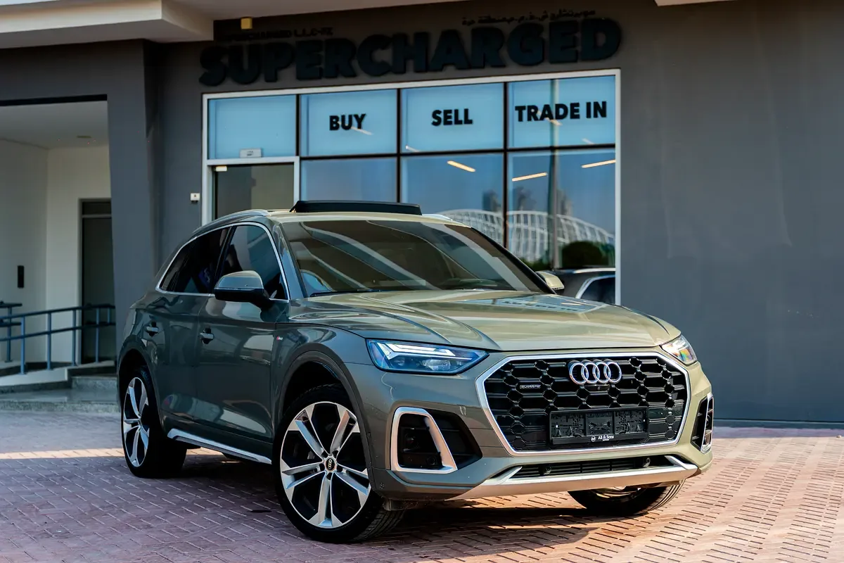 Audi Q5 2.0 AMT 4WD (249 حصان) - 2