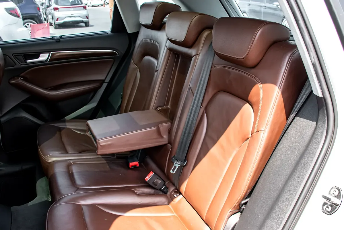 Audi Q5 2.0 TFSI Tiptronic quattro (230 حصان) - 10