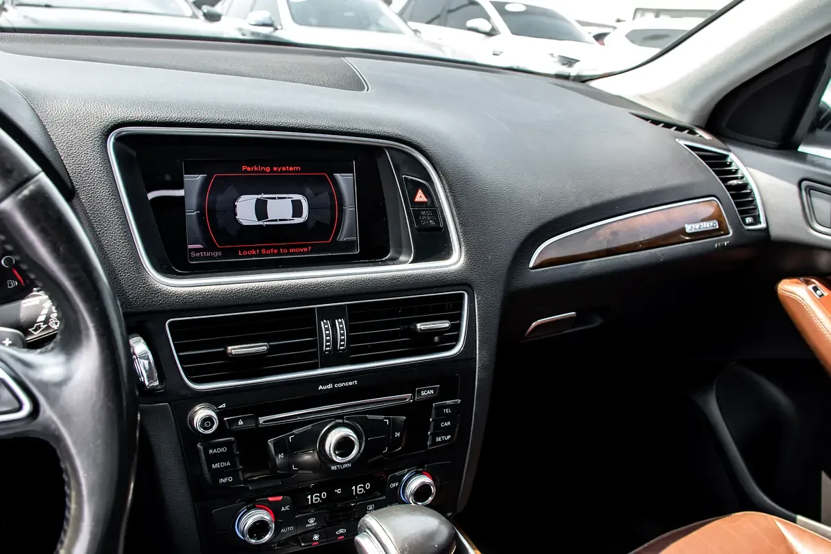 Audi Q5 2.0 TFSI Tiptronic quattro (230 حصان) - 14