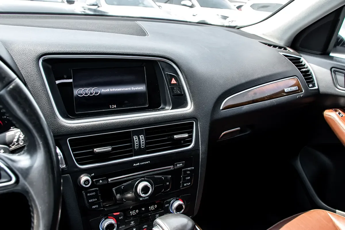 Audi Q5 2.0 TFSI Tiptronic quattro (230 حصان) - 16
