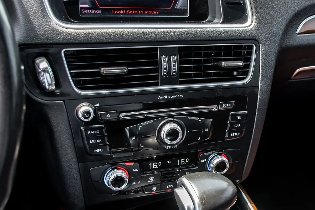 Audi Q5 2.0 TFSI Tiptronic quattro (230 حصان) - 15