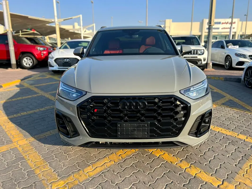 Audi Q5 3.0 AT 4WD (286 hp)