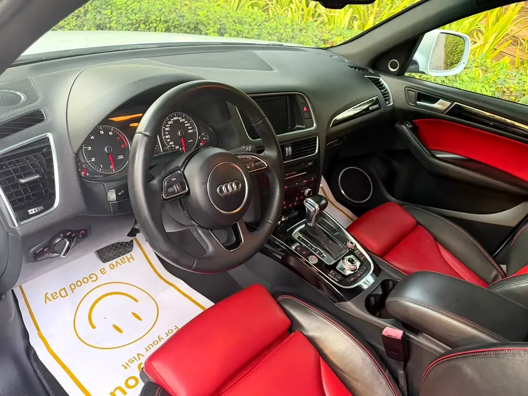Audi Q5 3.0 TFSI Tiptronic quattro (272 hp) - 12