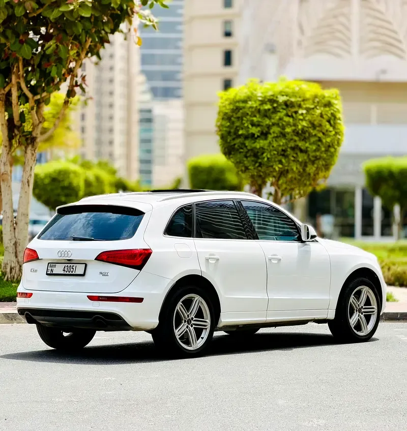 Audi Q5 3.0 TFSI Tiptronic quattro (272 حصان) - 6