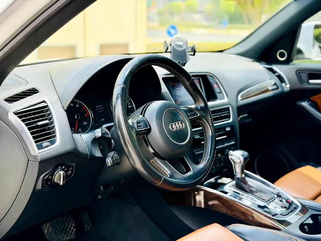 Audi Q5 3.0 TFSI Tiptronic quattro (272 حصان) - 9