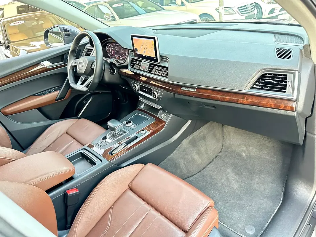 Audi Q5 45 TFSI S tronic quattro (249 hp) - 16