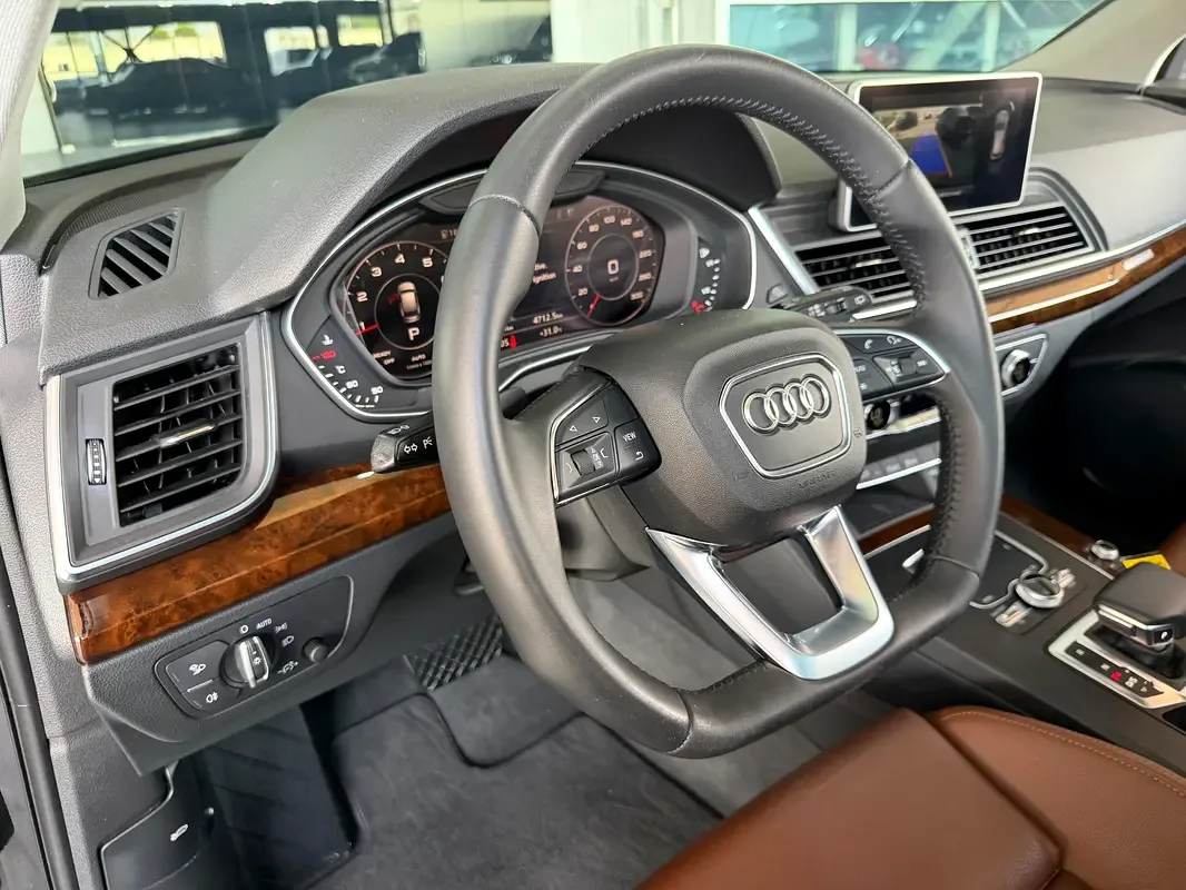 Audi Q5 45 TFSI S tronic quattro (249 حصان) - 13