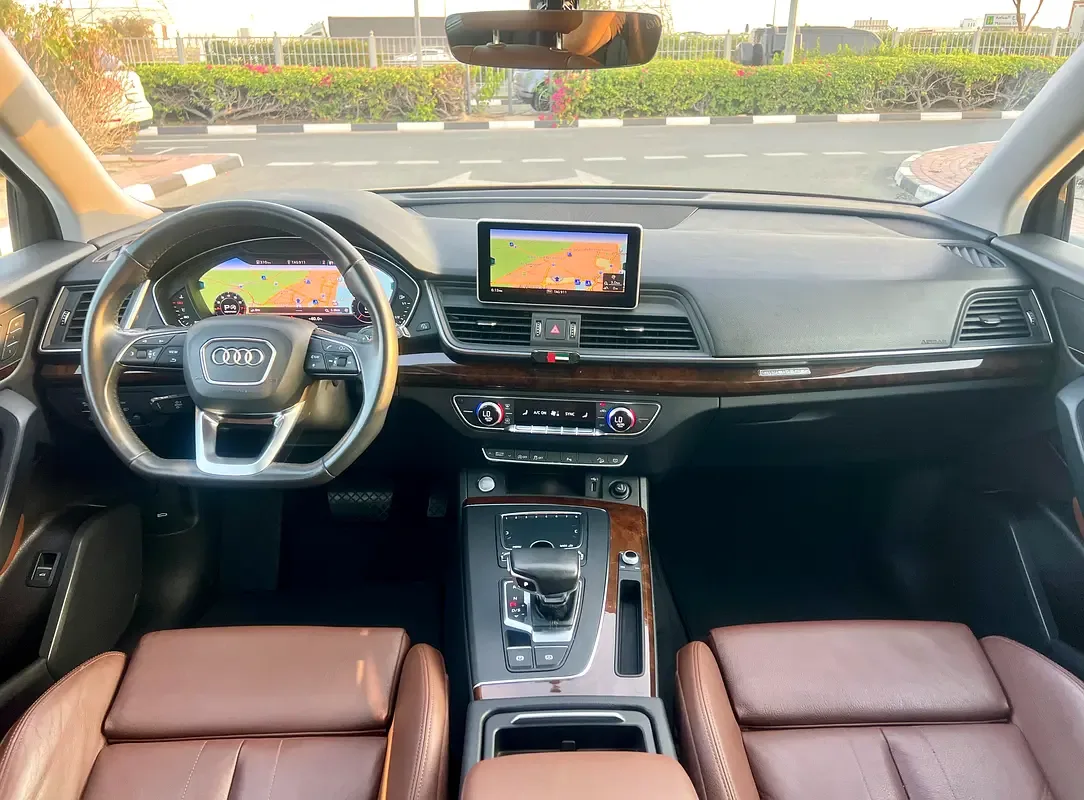 Audi Q5 45 TFSI S tronic quattro (249 حصان) - 14