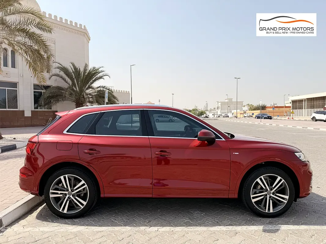 Audi Q5 45 TFSI S tronic quattro (249 hp) - 4