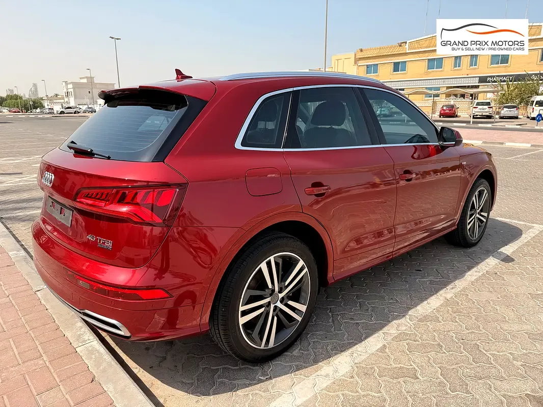 Audi Q5 45 TFSI S tronic quattro (249 hp) - 7