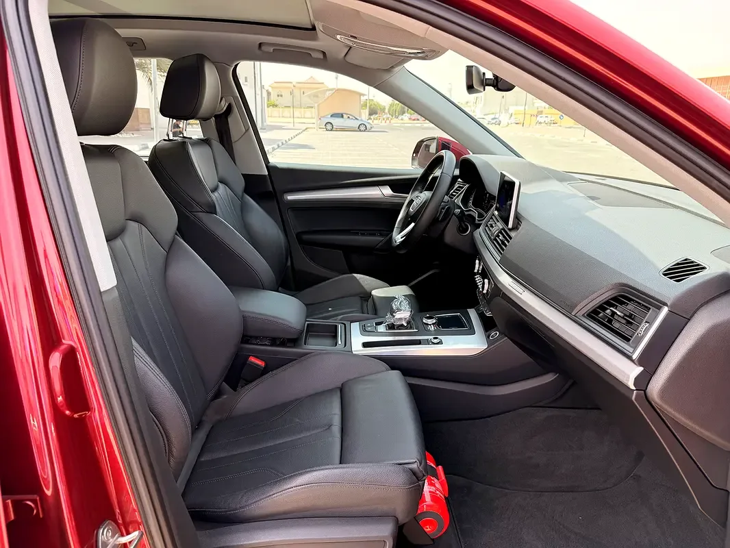 Audi Q5 45 TFSI S tronic quattro (249 hp) - 11