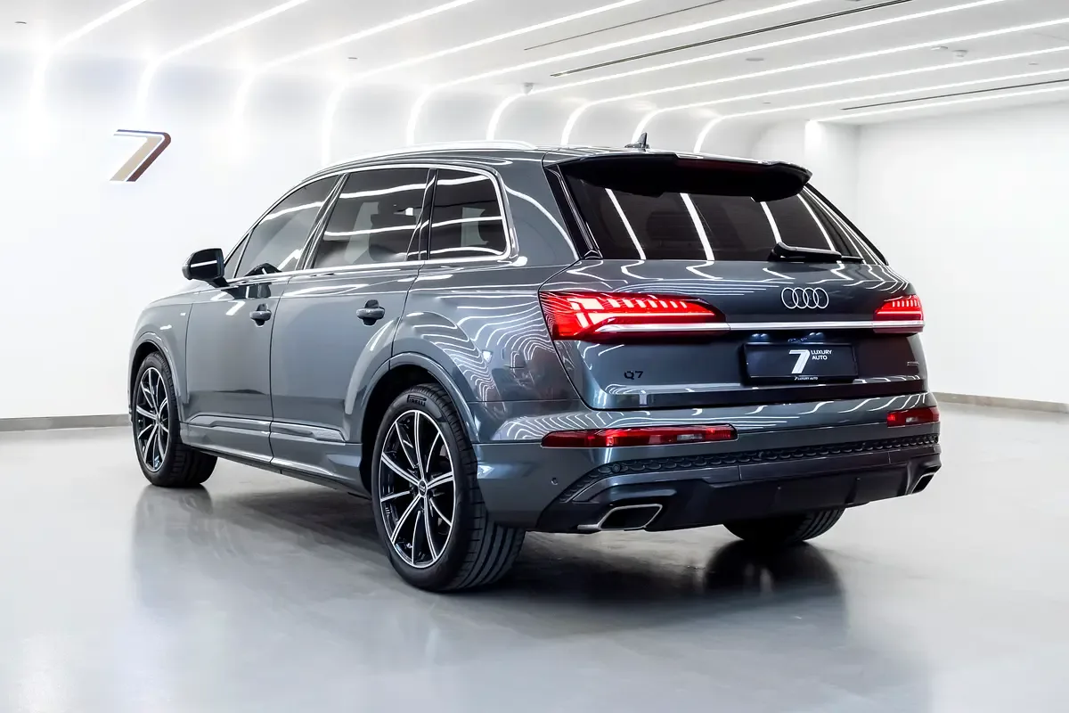 Audi Q7 2.0 AT 4WD (252 حصان) - 5