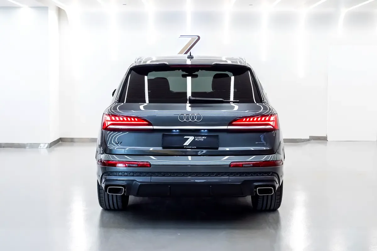 Audi Q7 2.0 AT 4WD (252 حصان) - 6