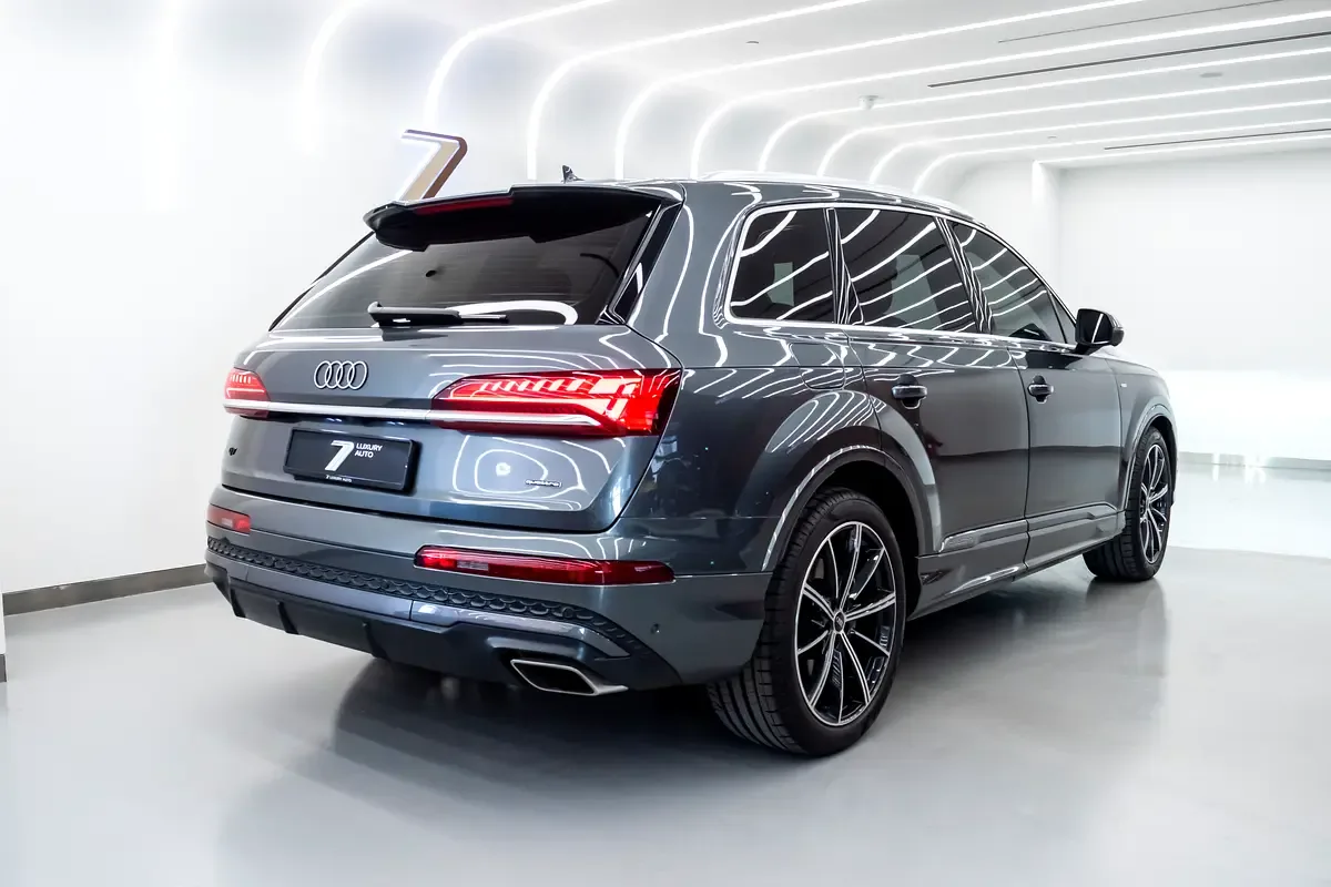 Audi Q7 2.0 AT 4WD (252 حصان) - 4