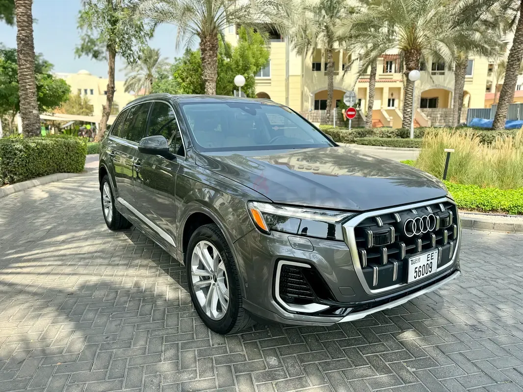 Audi Q7 3.0 AT 4WD (340 حصان) - 3