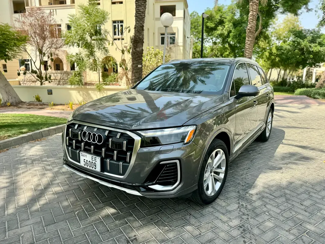 Audi Q7 3.0 AT 4WD (340 حصان) - 2