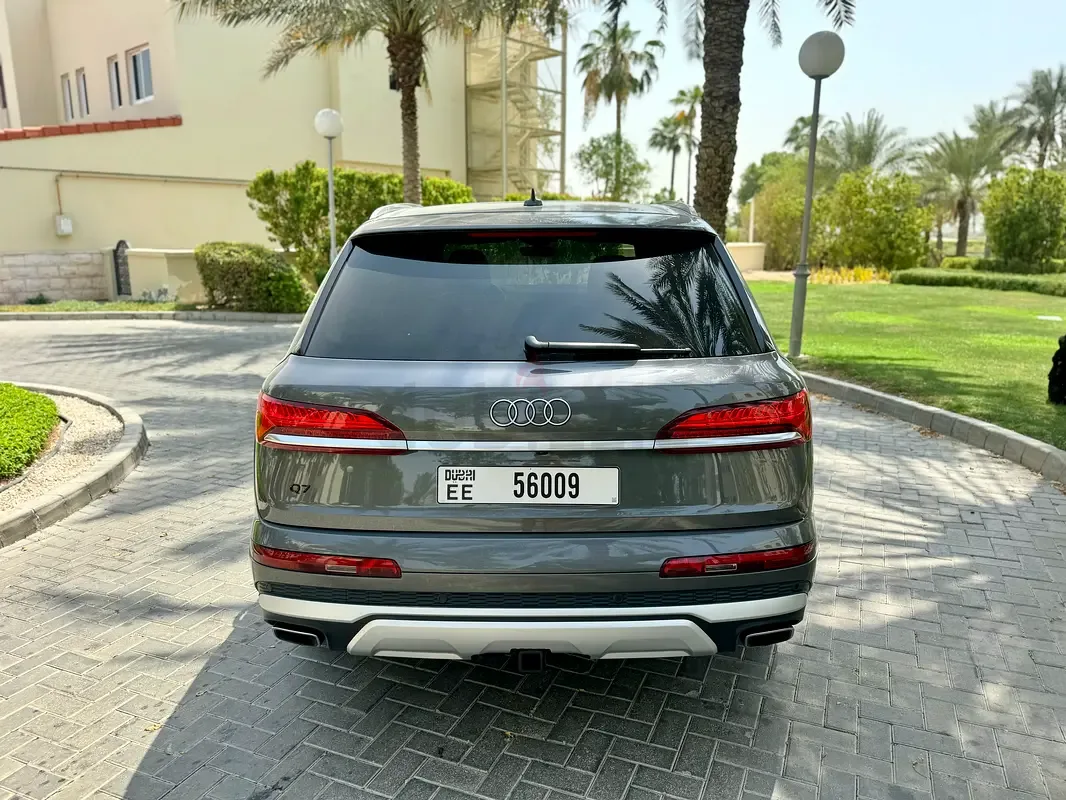Audi Q7 3.0 AT 4WD (340 حصان) - 6