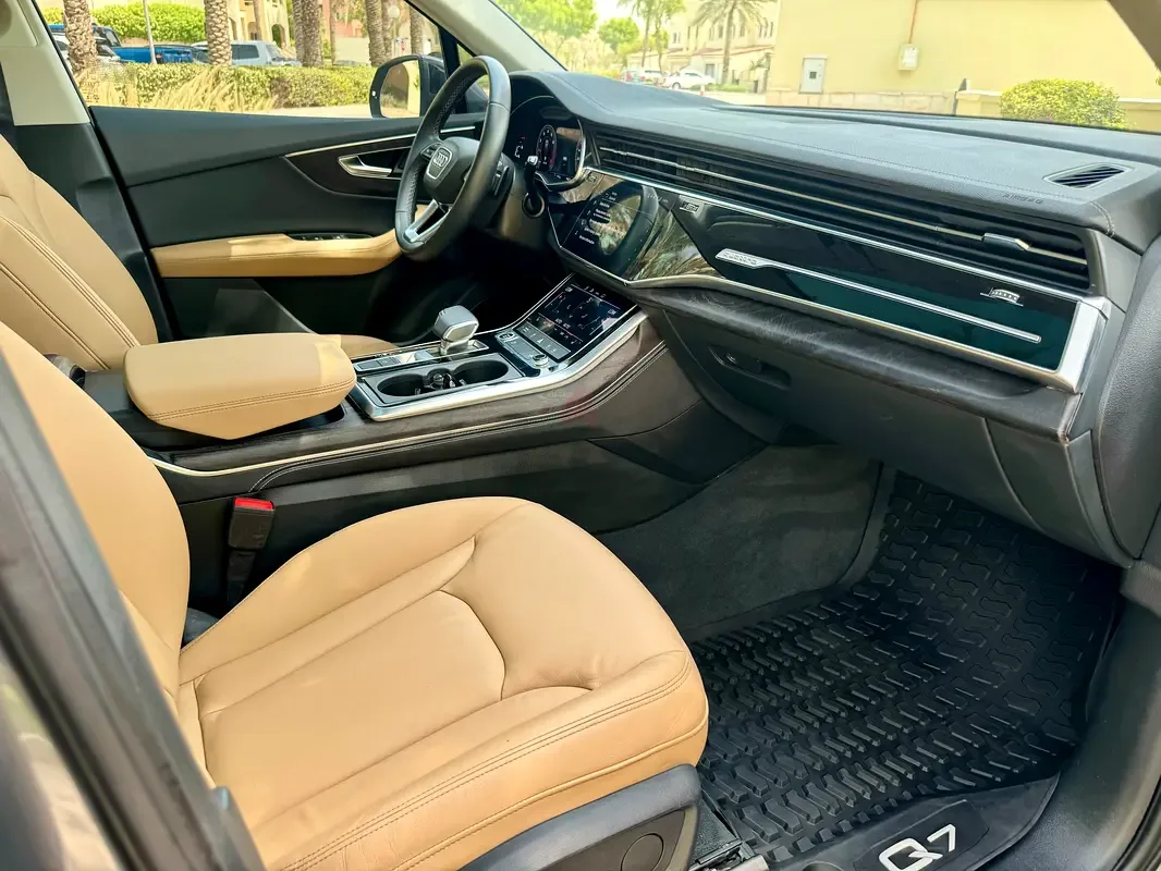 Audi Q7 3.0 AT 4WD (340 حصان) - 13
